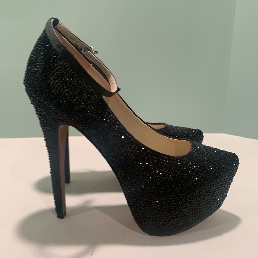 Betsey Johnson black crystal platform pumps